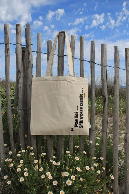 Tote bag "Par ici s'il vous plait" – Image 2