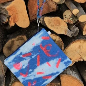 Pochette jean peinture rose